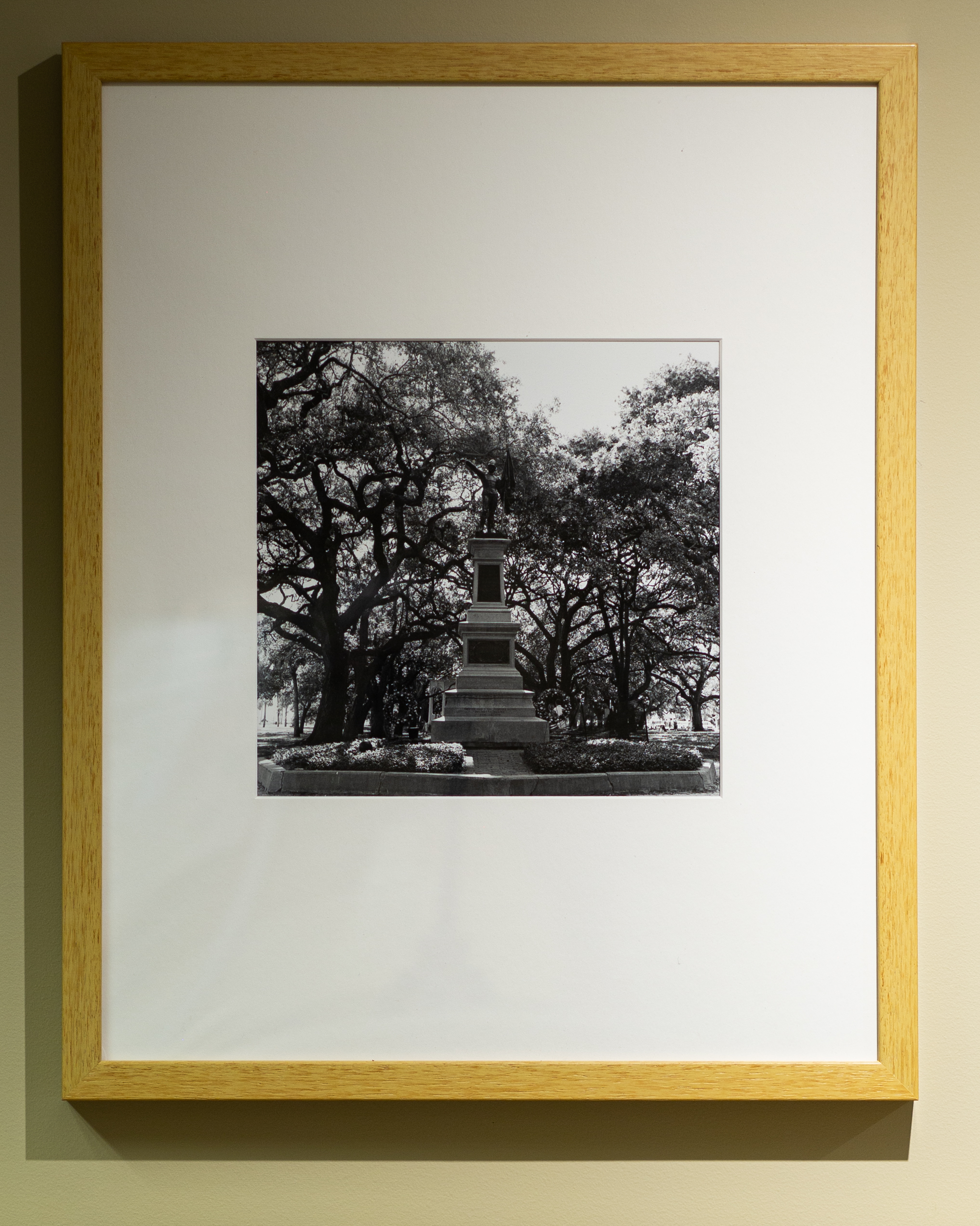 Paul Lee, Sergeant Jasper Monument, White Point Garden, Charleston, South Carolina, 20" x 16", gelatin silver print, 2019